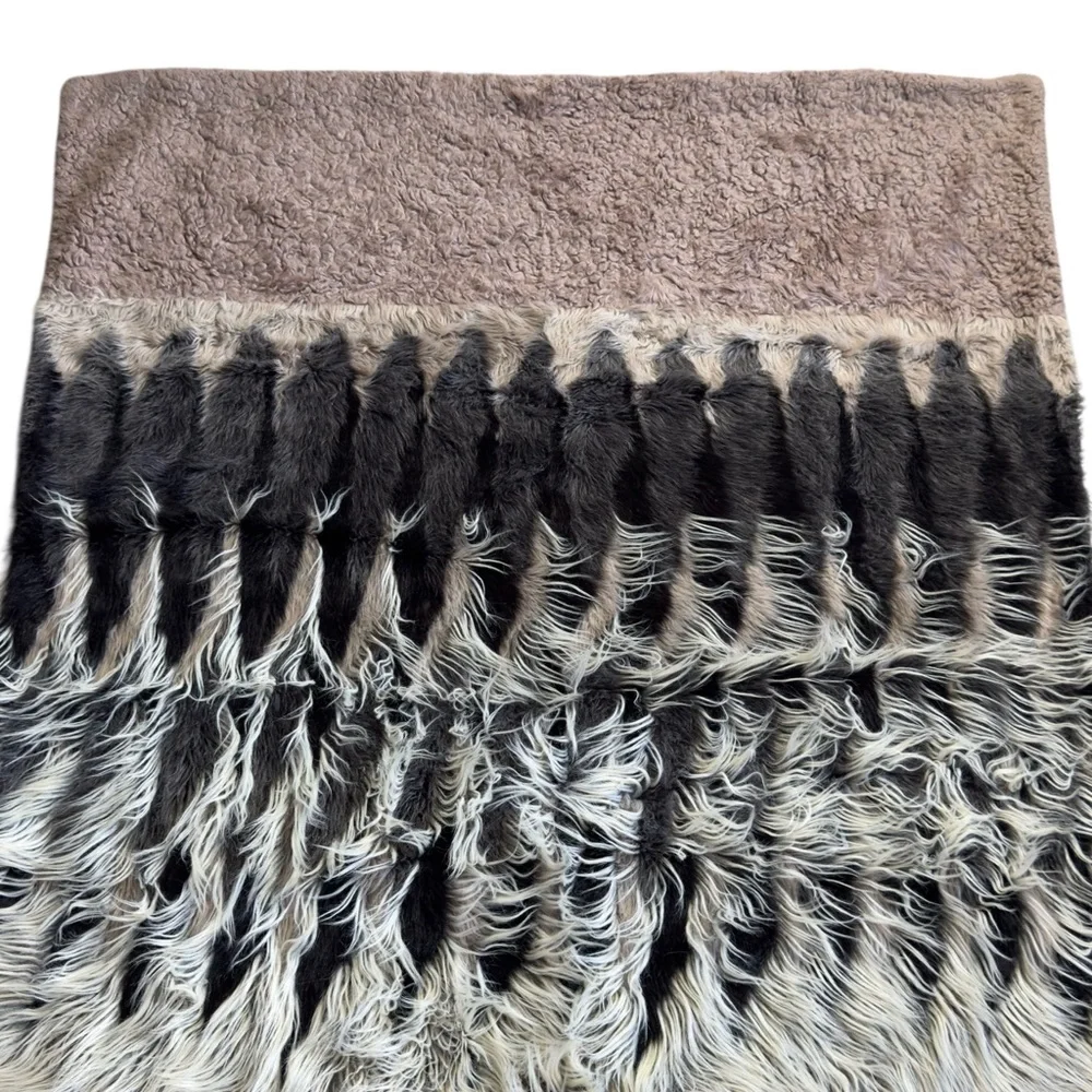 Frontgate Faux Fur Throw Luxury Blanket 50X70